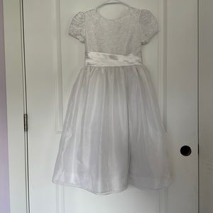 Special Occasion/Flower Girl/First Commercial White Dress Size 8